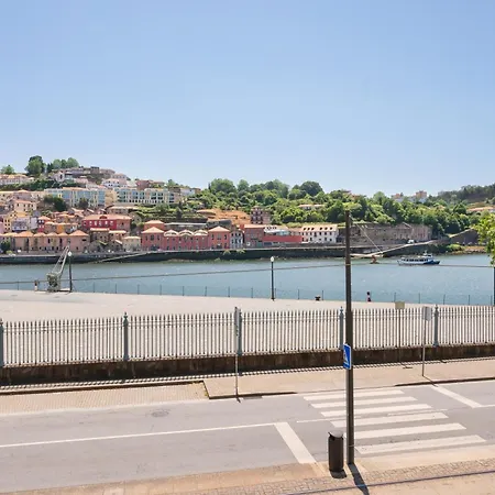 بيت ضيافة Miragaia - Riverside - Adults Only بورتو